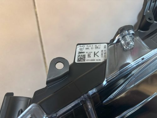 Toyota Corolla E210 bal első fényszóró 81150-02S70