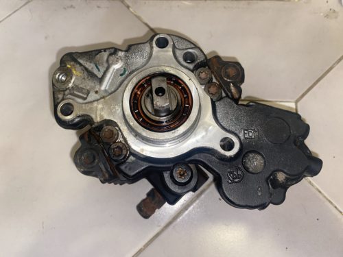 Ford Mondeo MK IV magasnyomású szivattyú 9687959180