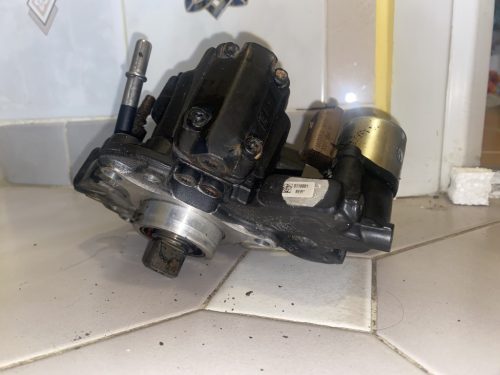 Ford Mondeo MK IV magasnyomású szivattyú 9687959180