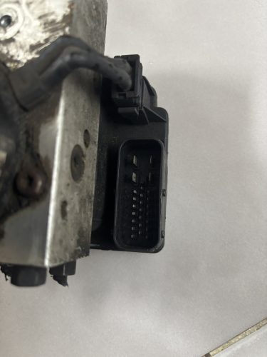 Audi TT ABS kocka 8N0614417