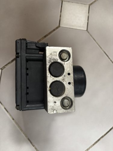 Audi TT ABS kocka 8N0614417