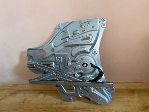 Hyundai ix35 jobb első elektromos ablakemelő 82480-2Y000