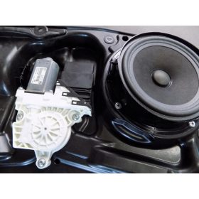   Volkswagen Tiguan II bal hátsó elektromos ablakemelő 5N0839729R