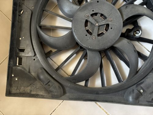 Jaguar XF hűtőventilátor 8X238C607BA