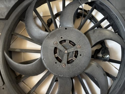 Jaguar XF hűtőventilátor 8X238C607BA