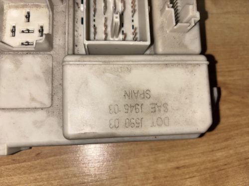 Volvo S40, V50 CEM modul, biztosítéktábla 8690722