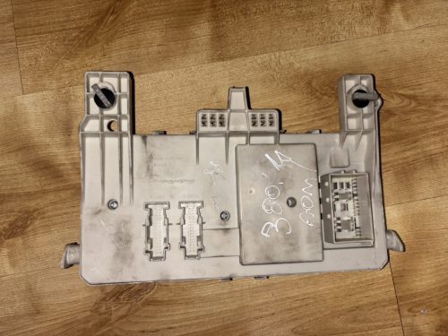 Volvo V50 BSI modul, biztosítéktábla 30728906