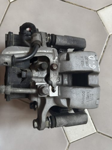Tesla Model 3, Model Y jobb hátsó féknyereg 1044626-00-B