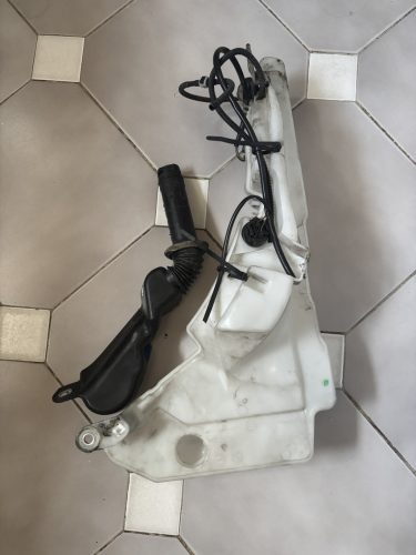 Audi A6 C6 Avant ablakmosó tartály 4F0955453
