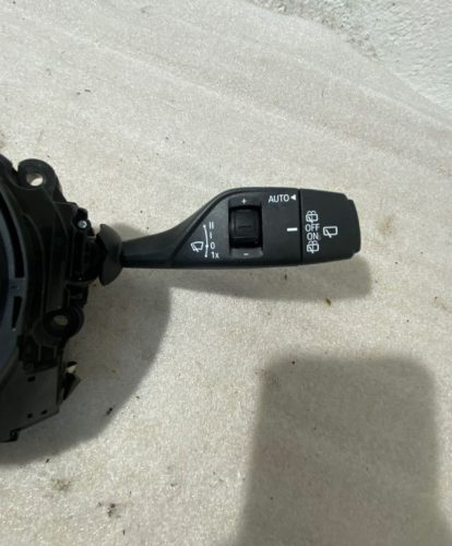 BMW 2 F46 Kormánykapcsoló 9368599