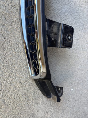 Chevrolet Orlando hűtőrács 95471003