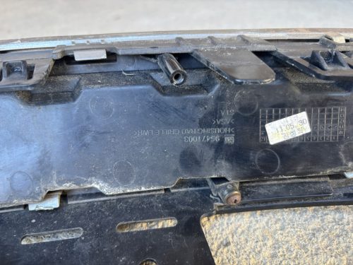 Chevrolet Orlando hűtőrács 95471003