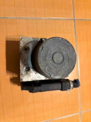 Subaru Impreza III ABS kocka 0265951130