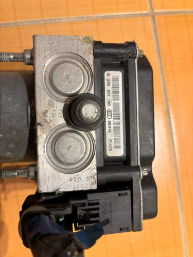 Subaru Impreza III ABS kocka 0265951130