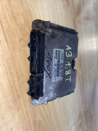 Audi A3 Motorvezérlő 06A906018AQ