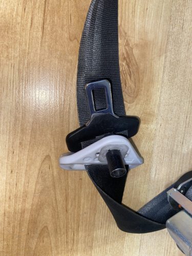 Peugeot 208 Jobb első biztonsági öv 98063151XX