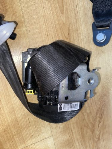 Peugeot 208 Jobb első biztonsági öv 98063151XX