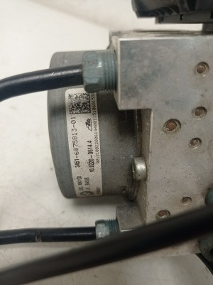 BMW 3 F30 ABS kocka 6875813
