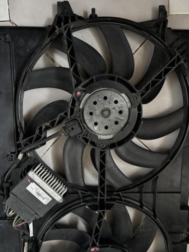 Audi A6 C7, Q3 8U, A7 4G hűtőventilátor 8K0121003AD
