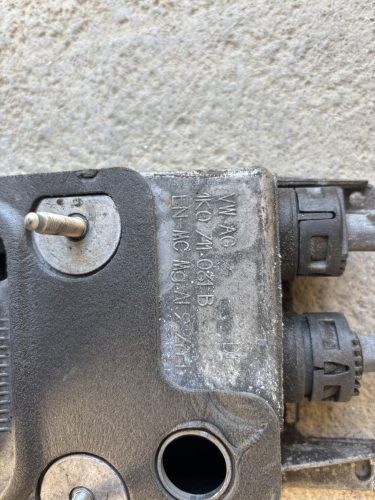 Volkswagen Tiguan váltókulissza 5N0711049F