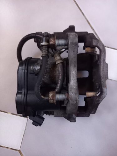 Toyota Corolla E210, C-HR jobb hátsó féknyereg 46310-F4011