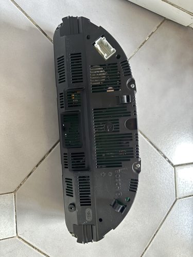 Mercedes-Benz A-osztály W169 km óracsoport A1694400211