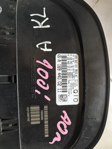 Mercedes-Benz A-osztály W169 km óracsoport A1694400211