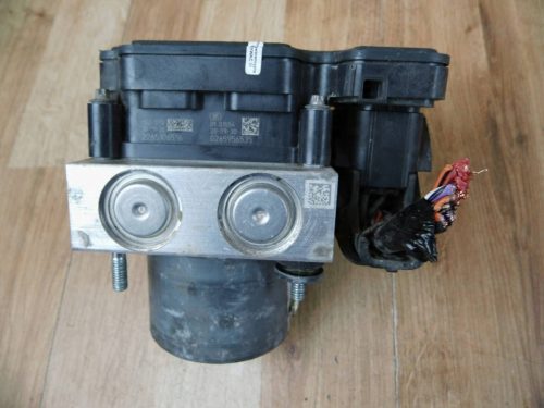 Renault Master ABS kocka 476607708R