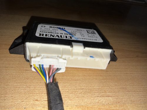 Peugeot 308 II T9 PDC parkradar elektronika 9815361480