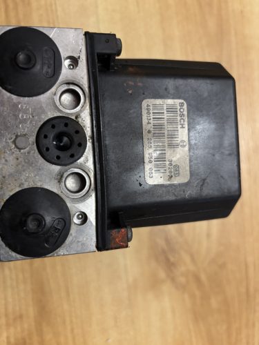 Skoda Superb I ABS kocka 0265950063 3U0614517D