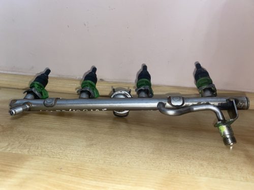 Mercedes-Benz W203 injektor sor A2710780549