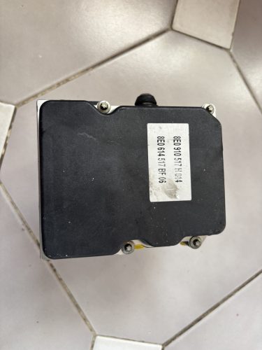 Audi A4 B8, Seat Exeo ABS kocka 8E0614517BF