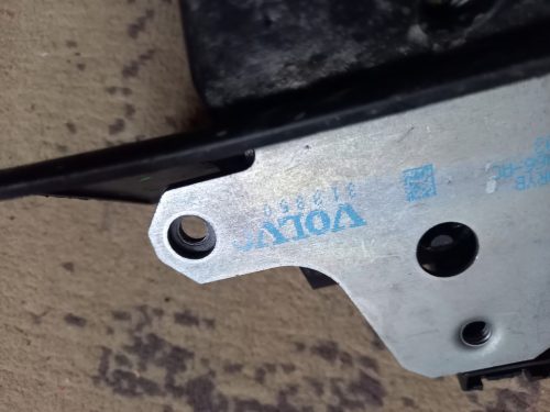 Volvo S60, V60 csomagtér ajtó zár 31335045