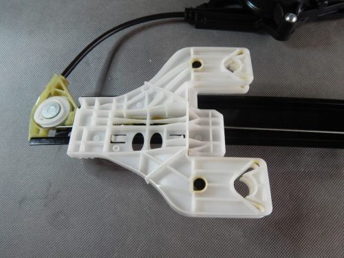 Audi A4 B9 bal hátsó elektromos ablakemelő 8W0839461