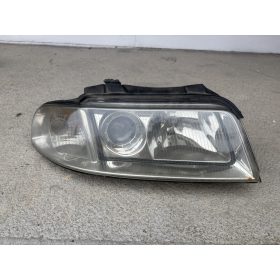 Audi A4 B5 jobb oldali fényszóró 8D0941030AK