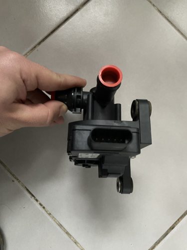 Volvo V90 hűtővíz keringetés vezérlő 32249634
