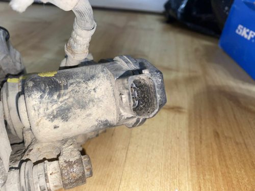 Audi A5, Q5 jobb hátsó féknyereg 8K0615403C