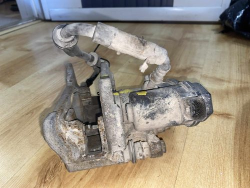 Audi A5, Q5 jobb hátsó féknyereg 8K0615403C