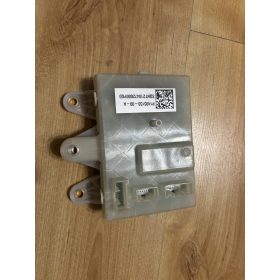Tesla Model S vezérlő egység 1495133-00-A